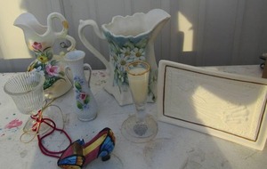 lot 230 image: Assorted home dcor -  Vases,  PITCHERS,  CANDLE, SHOE PLUS