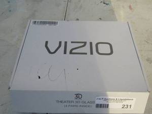 lot 231 image: Vizio set of 4 theatre glasses NIB