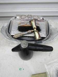 lot 271 image: Vintage Aluminum pan and crumb brush,  silver bread platter   pressure knobs,  jigger