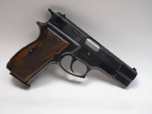 lot 2 image: HARD TO FIND FEG GKK-92C, CHAMBERED IN 9X19MM PARABELLUM, MADE IN HUNGARY BY K.B.I. INC, DOUBLE ACTION HANDGUN, GREAT QUALITY, 1 TEN RD MAGAZINE INCL.