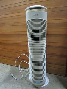 lot 17 image: HOMEDICS TOTALCLEAN AIR PURIFIER