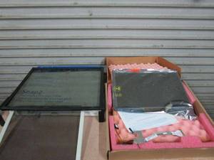 lot 37 image: MULTIPLE FLAT PANEL PRIVACY FILTERS FOR COMPUTER & OTHER SCREENS, VARIOUS SIZED, BRANDS & STYLES