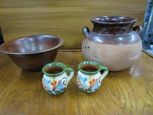 lot 77 image: WOODEN BOWL, CERAMIC POT, 2 HAND PAINTED CERAMIC MUGS