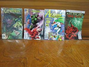 lot 80 image: DC COMIC BOOKS INCL. A FIRST EDITION, SEE PICS FOR TITLES