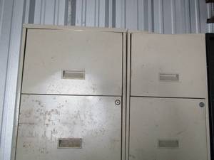 lot 30 image: 2 white 2 drawer filing cabinets
