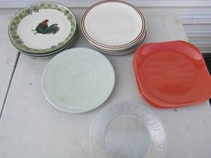 lot 39 image: Assorted plates- 3 orange square, 2 clear glass, 3 rooster and  5 brown stoneware