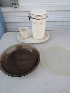 lot 40 image: Microwave plate , 2 glass brown corning ware , Correlle cup, canister and platter