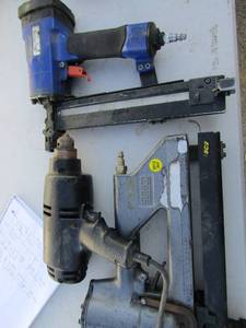 lot 70 image: Wen reversible Electric drill 12.   Duo fast and Senco air staple gun