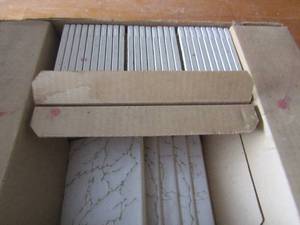 lot 162 image: Box of diplomat tiles app. 30 plus pieces   Box of Dal-Tile square ceramic app. 20 plus pieces