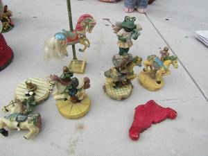 lot 205 image: ceramic nic knacks