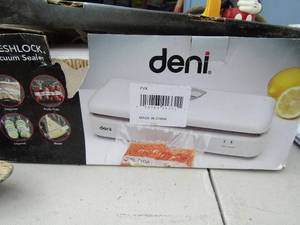 lot 217 image: Deri vacume sealer for food