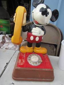 lot 221 image: Vintage Mickey Mouse Phone rotary dial no cord
