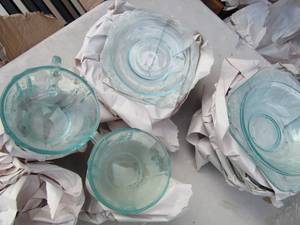 lot 224 image: 7 blue glass bowls, 7 matching saucers and 7 matching cups