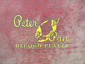lot 231 image: PETER PAN Record player  Red box case  good condition