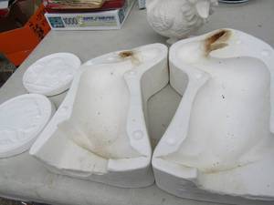 lot 276 image: Santimere duck mold, duck needs painting, Buffalo nickel ceramic 2 piece