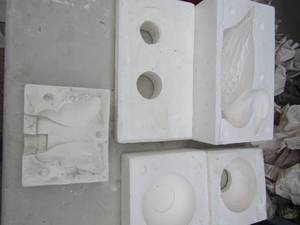 lot 294 image: Mold-bowl, duck, butterfly no bottom