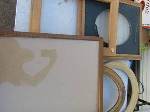 lot 345 image: frames 8x12, 2 oval gold frames , 2 wood 8x10 frames