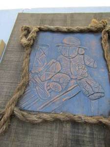 lot 363 image: wood frame with aluminum teddy bear 13x17
