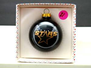 lot 21 image: SPORTS COLLECTORS SERIES - DALLAS STARS CHRISTMAS ORNAMENT
