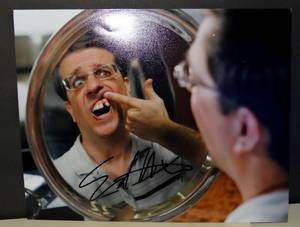 lot 40 image: AUTHENTIC AUTOGRAPHED 8 X 10 - ED HELMS HANGOVER MISSING TOOTH PHOTO $$$