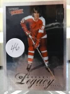 lot 46 image: 99-00 UD (Ultimate Victory) Hockey Legacy #111 Wayne Gretzky Foil Parallel