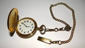 lot 71 image: NICE GOLD TONE POCKET WATCH AND CHAIN