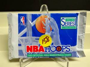 lot 158 image: RARE UNOPENED 1992-93 NBA HOOPS UNOPENED PACK - SHAQ ROOKIE CHASE $$