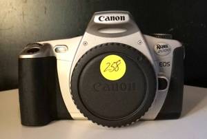 lot 258 image: VINTAGE Canon Rebel 2000 EOS 35mm Film Camera Body