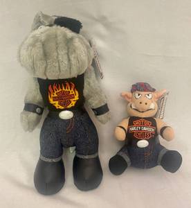 lot 164 image: 1993 Harley Davidson 12 Plush Bulldog 1993 Harley Davidson Play by Play Biker Hog Plush
