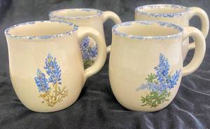 lot 159 image: 4 Yesteryears Hand Turned Mug Marshall, Texas