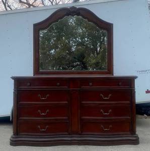 lot 2 image: Cherry Dresser with Mirror