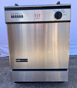 lot 46 image: Jenn Air Dishwasher
