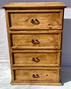 lot 56 image: 4 Drawer Dresser Matches Lot 17