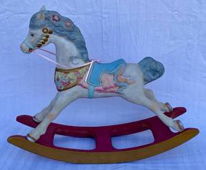 lot 135 image: Vintage 1986 Original Albertas Molds Rocking Carouel Horse