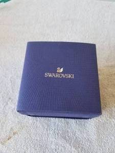lot 7 image: Swarovski cyrstal Hearts