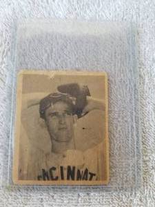 lot 125 image: Ewell Blackwell baseball card