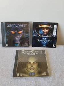 lot 113 image: Selection of Starcraft PC games