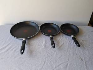 lot 148 image: Selection of 3 T-fal frying pans