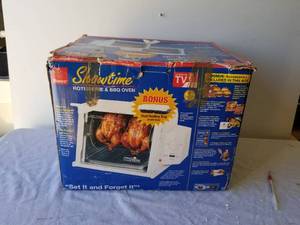 lot 293 image: Showtime Rotisserie & BBQ oven