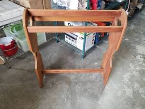 lot 203 image: Wood Quilt rack