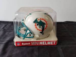 lot 222 image: Miami Dolphins mini-helmet