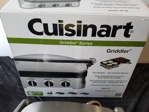 lot 232 image: Cuisinart Griddler