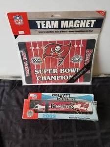 lot 121 image: Tampa Bay Buccaneers mixed collectors lot