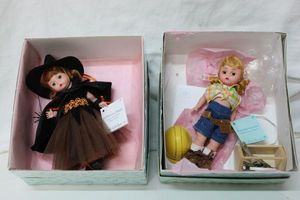 lot 28 image: Madame Alexander 8 Dolls Wendy Works Construction, and Halloween Magic