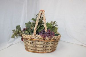 lot 40 image: Basket Centerpiece 15 x 15