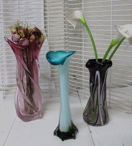 lot 146 image: 3 Colored Glass Hand Blown Vases - 10 to 14 Tall