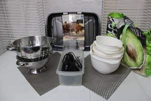 lot 185 image: Kitchen Lot Roasting Pan Unopened, Strainers, Mixing Bowl Set, And Black & Decker Hand Mixer