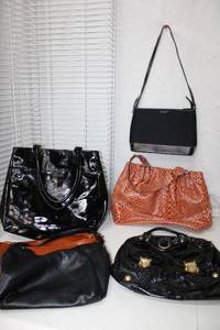 lot 224 image: Kate Spade Purse, Merona Black Bag and More that are unmarked