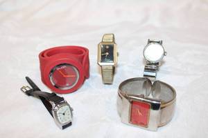 lot 373 image: Watch selection, Includes Ermex 17 jewel, Geneva, Times and vintage Slap silicone watch