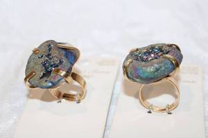 lot 417 image: (2) tumbled prong set geode adjustable rings, carded